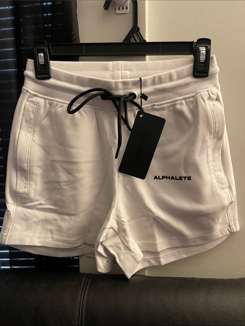Alphalete Women's Essential Core Shorts White Gym Travel Sz Small NWT